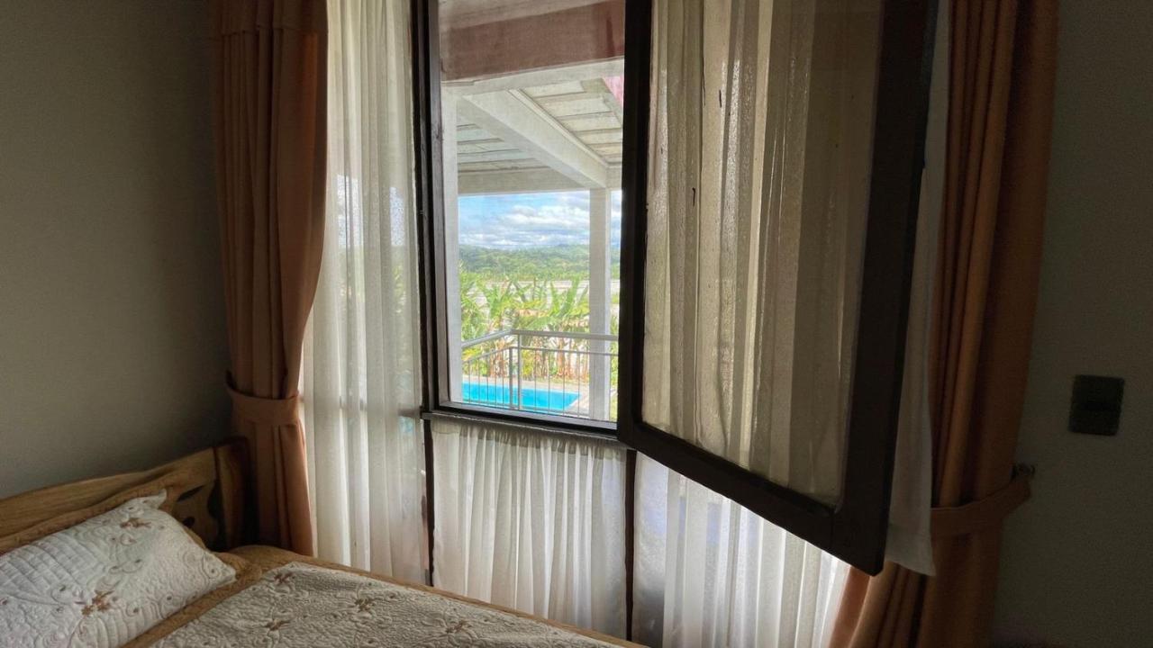 Hotel Puerto Selva Villa Tunari Exteriör bild