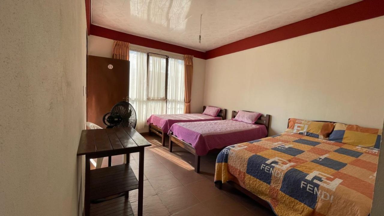 Hotel Puerto Selva Villa Tunari Exteriör bild
