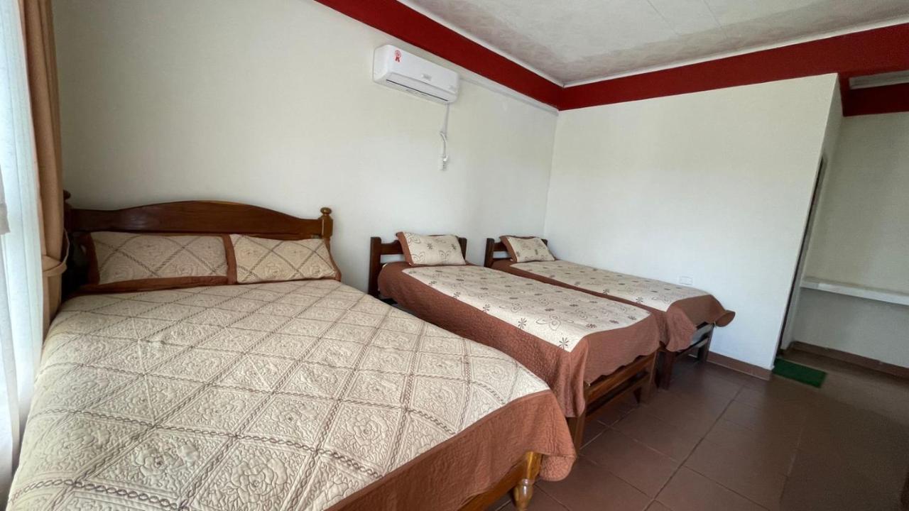 Hotel Puerto Selva Villa Tunari Exteriör bild